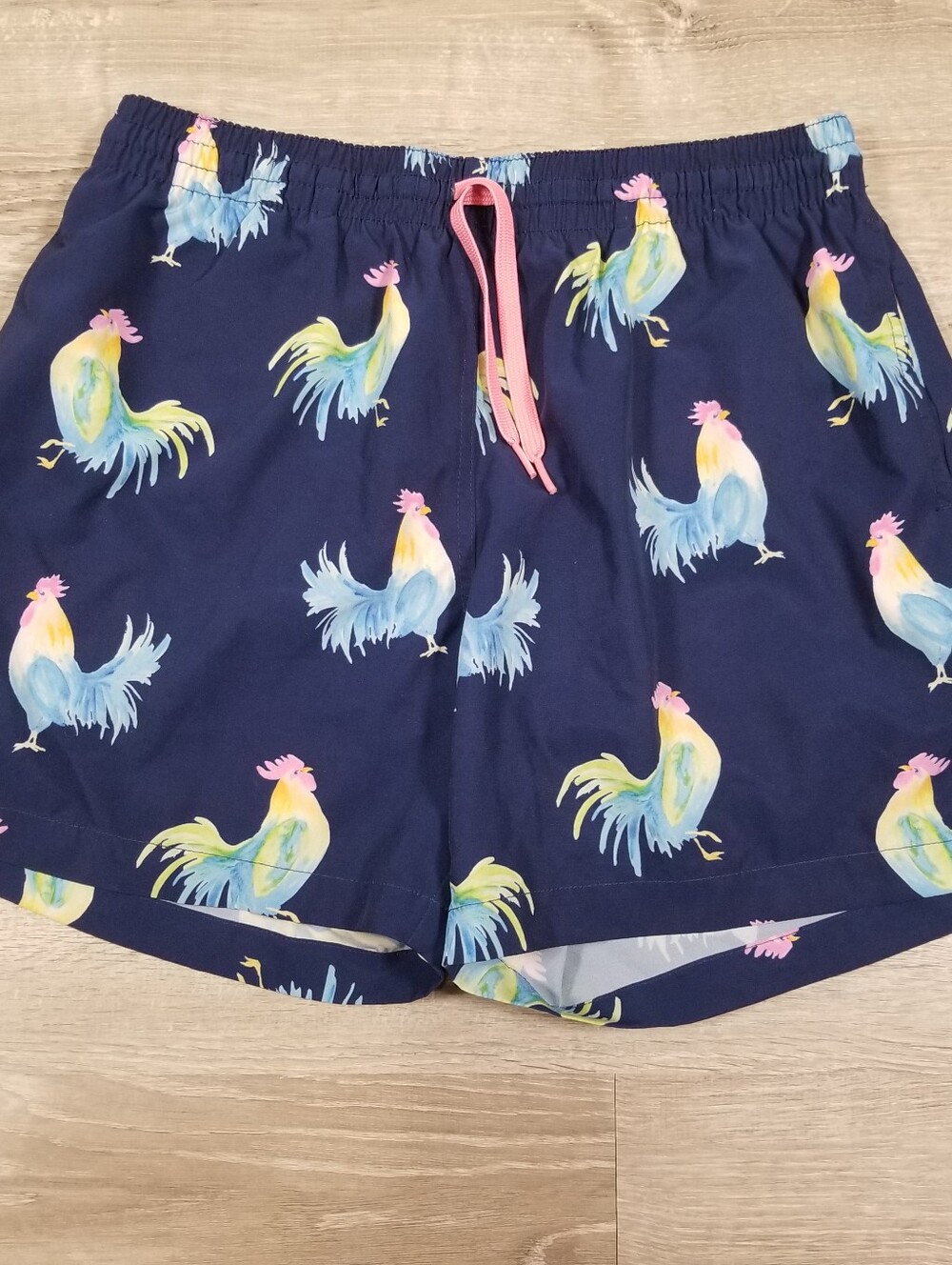 Chubbies The Fowl Plays 5.5" Lined Swim Trunks Mens M Shorts Dark Blue Rooster